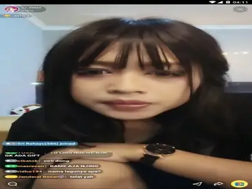 DJ Seksi Viiraa Mandi Keringat Usai Main Belakang Kelar Lumer